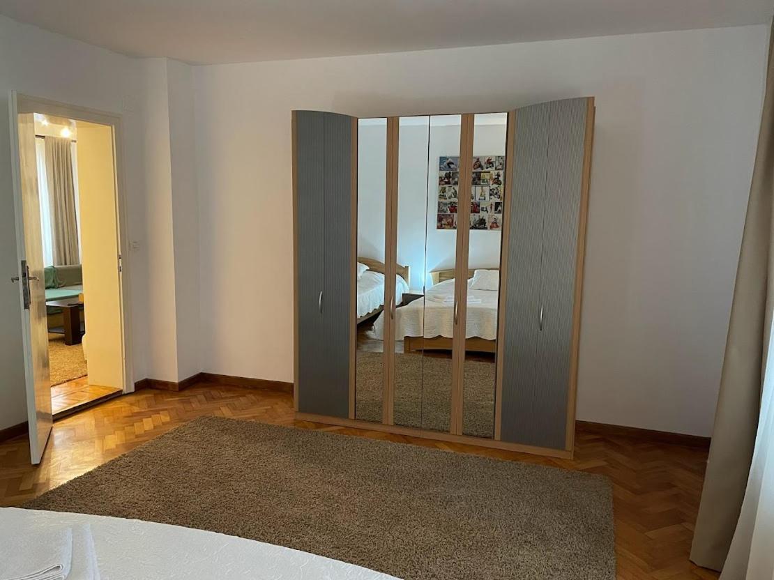 Crisan 40 Casa Muntean 100Mp 3Camere 3Paturi 1 Canapea 2 Dormitoare Parcare Тимишоара Екстериор снимка